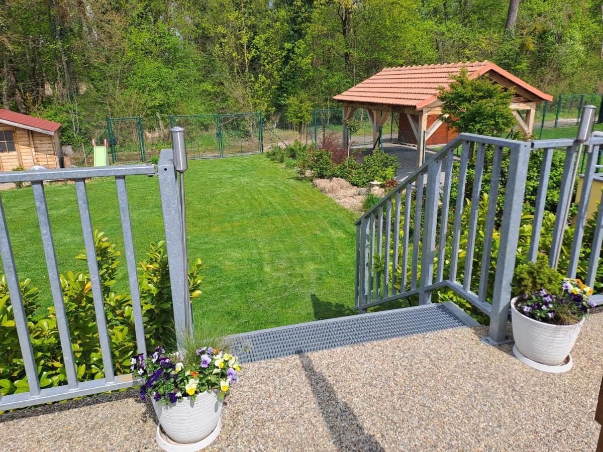 Apartmány U Zámečku Hlohovec Kültér fotó
